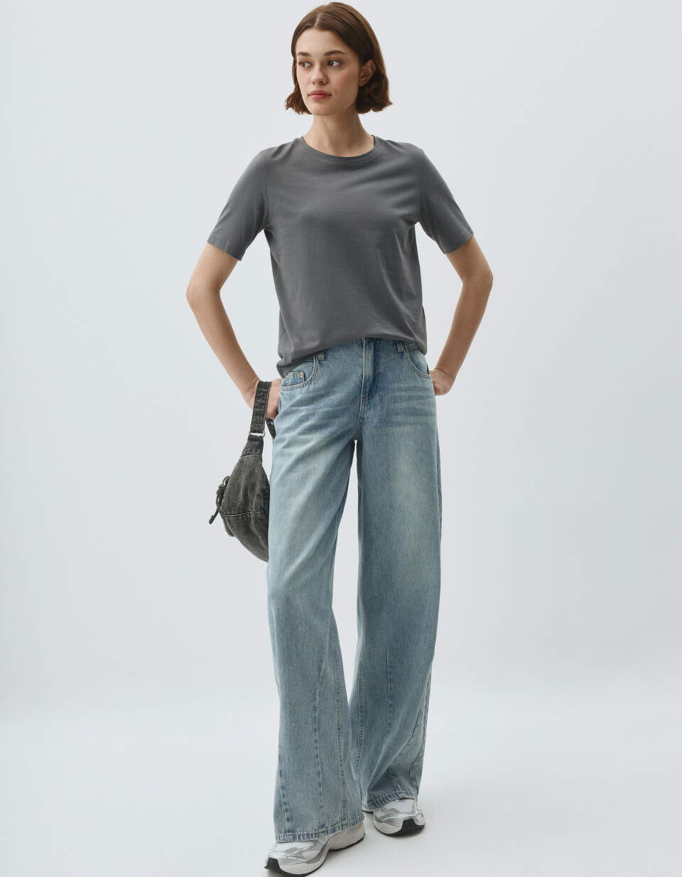 Футболка MARY REGULAR FIT