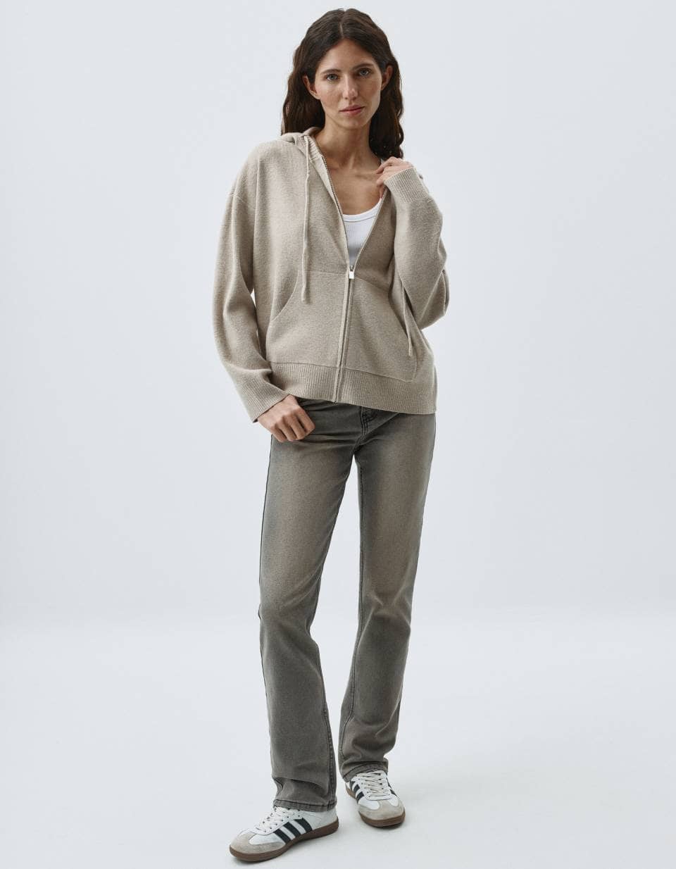 Джинсы Slim fit с тинтом