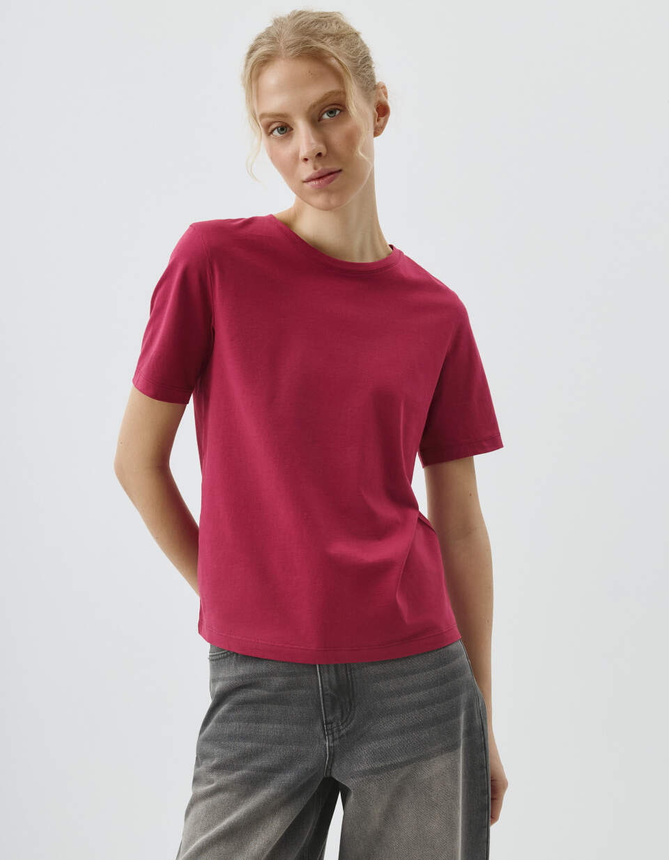 Футболка MARY REGULAR FIT