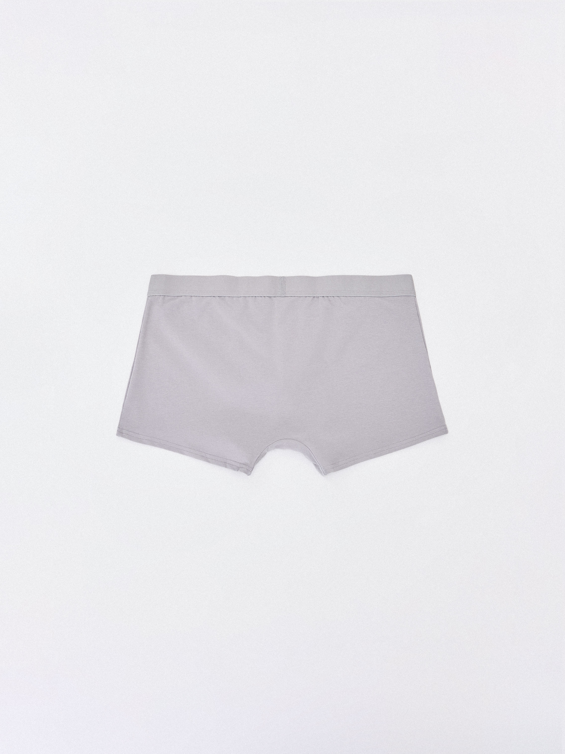 Uniqlo boy shorts on sale