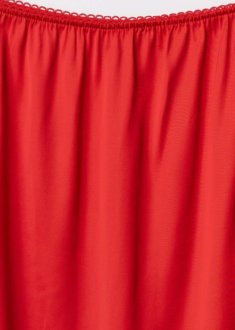 Атласная юбка миди с кружевом 