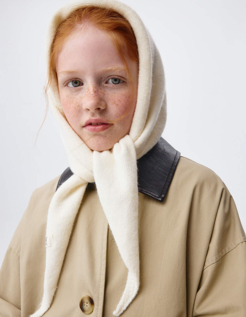 Вязаная косынка для девочек