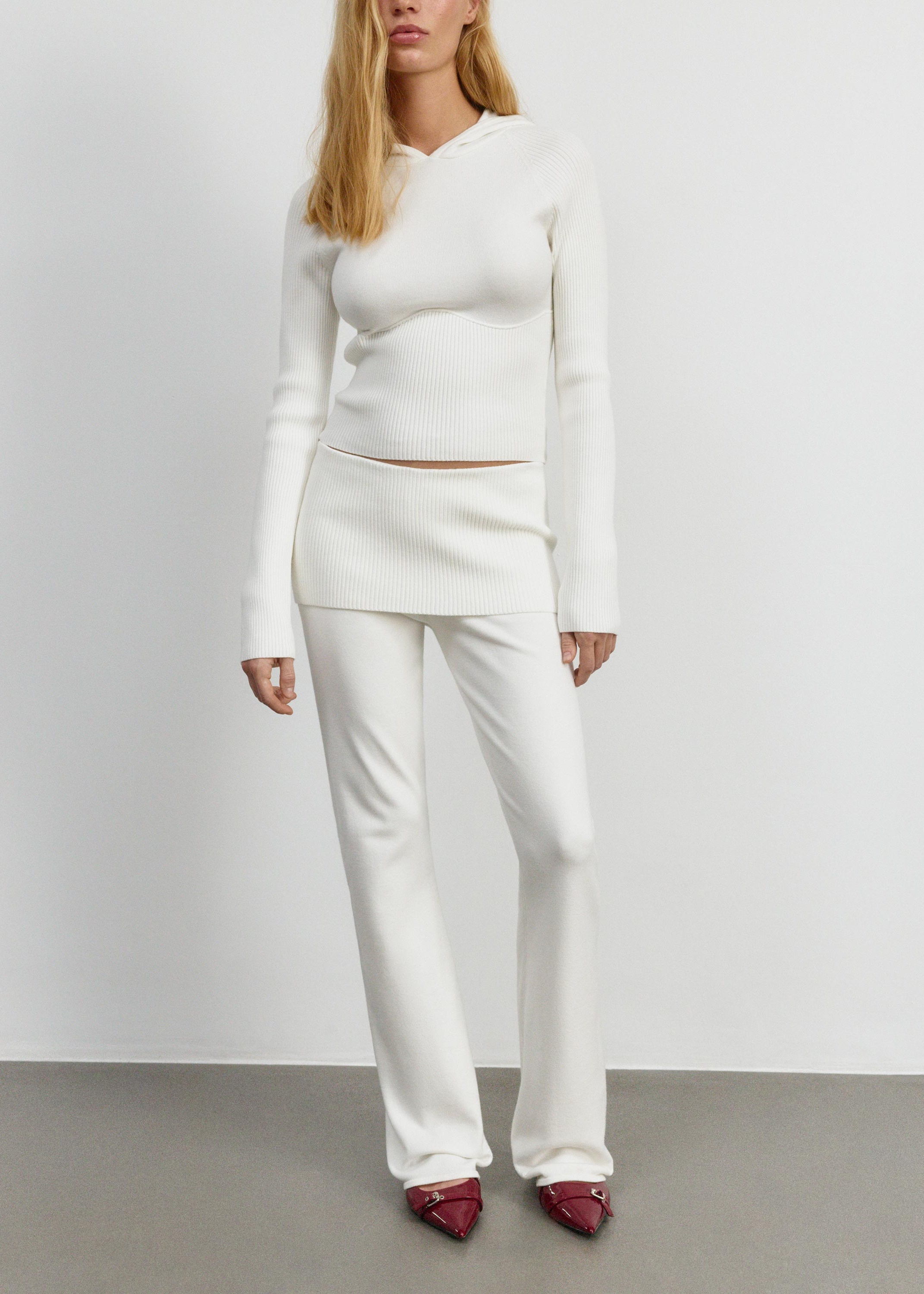SELA Брюки вязаные с баской из линейки SELA Young