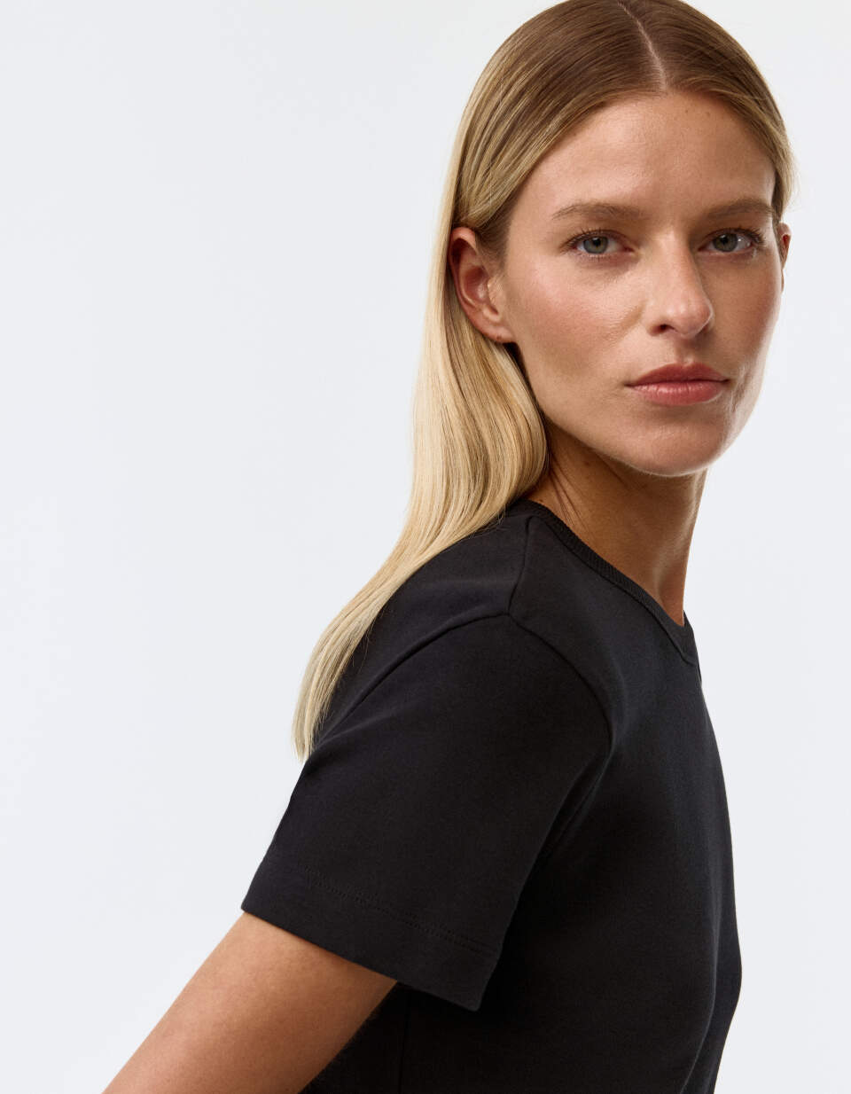 Футболка KIRA SLIM FIT