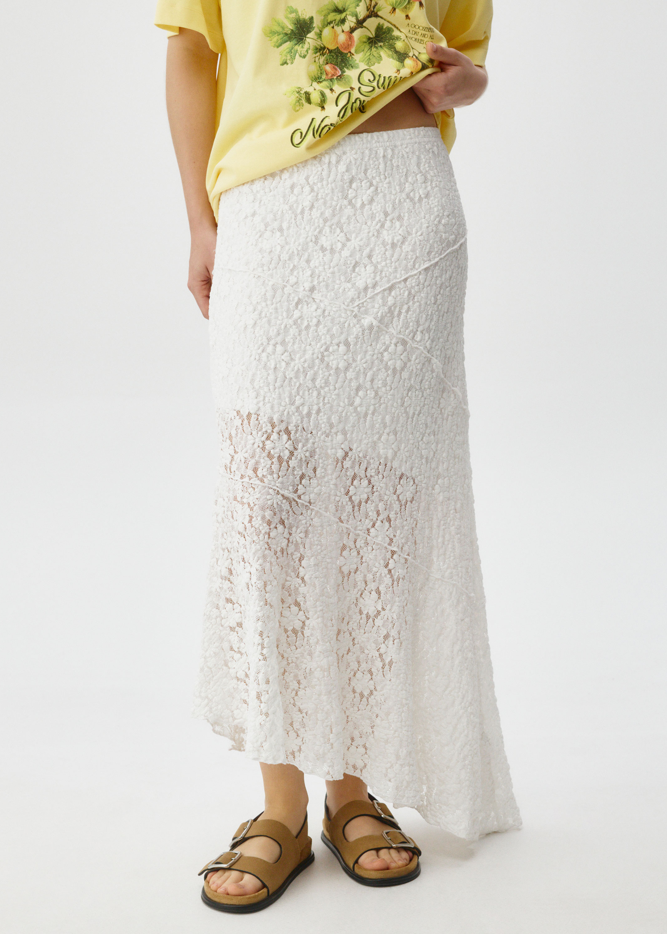 Желіде сийетін әйелдермен порно