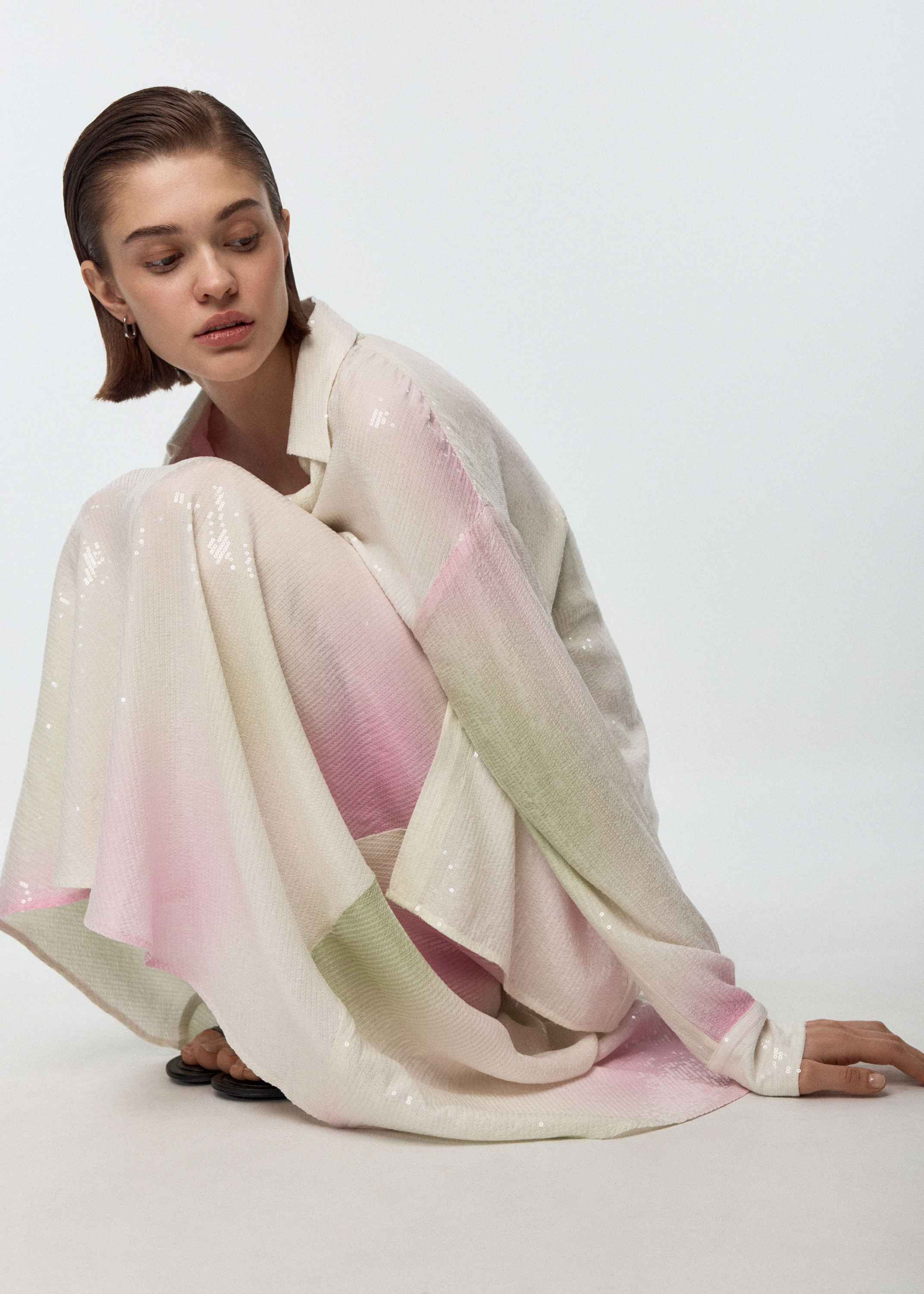 Rus bekasi mushuk yalab bilan