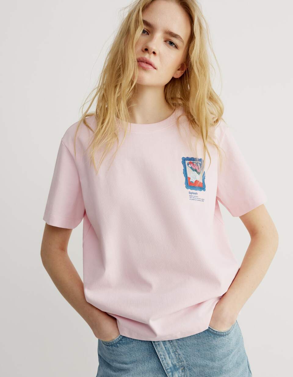 Футболка с принтом из коллекции ART PEOPLE с Адель Левитовой