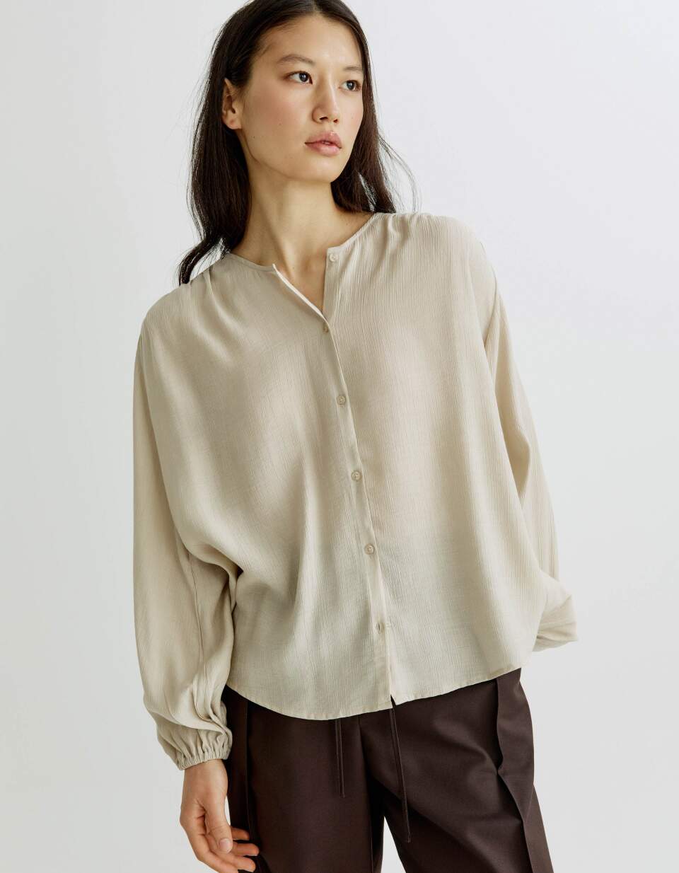 Блуза оверсайз с жатым эффектом