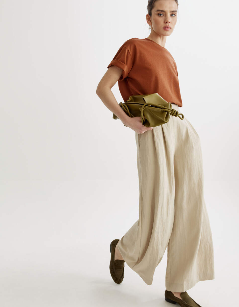 Широкие брюки из смесовой вискозы