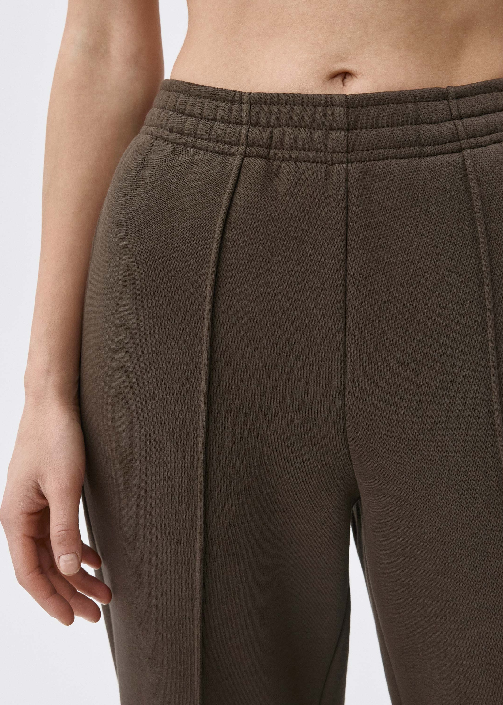 Свободные брюки со стрелками — фото 3