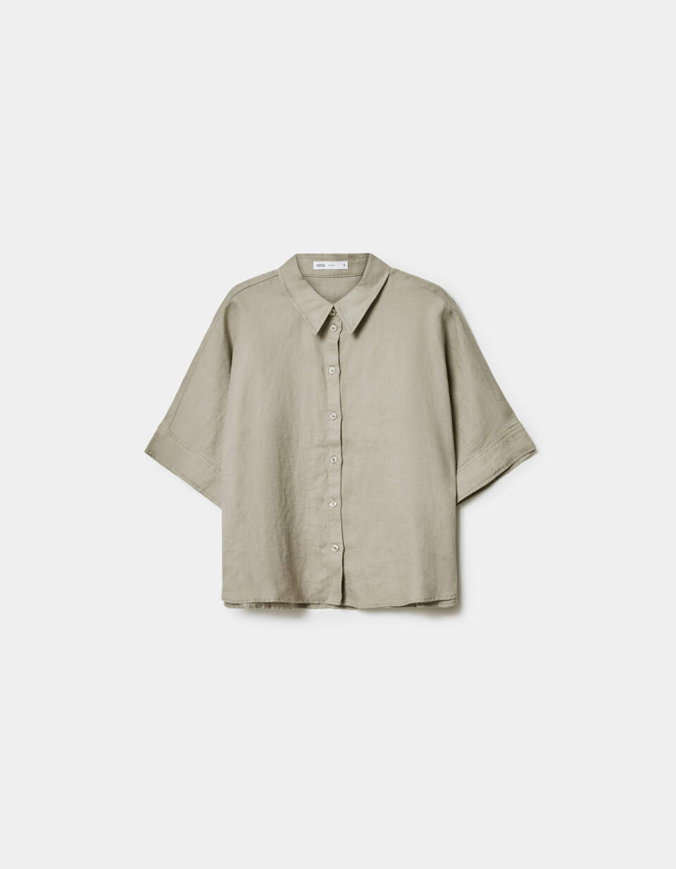 Укороченная рубашка оверсайз из льна