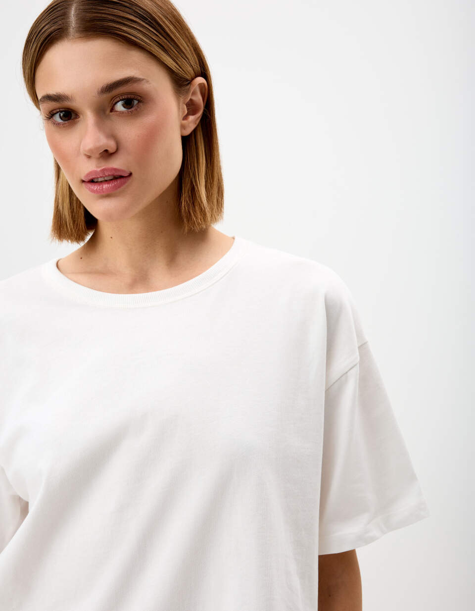 Футболка MIRA OVERSIZE FIT