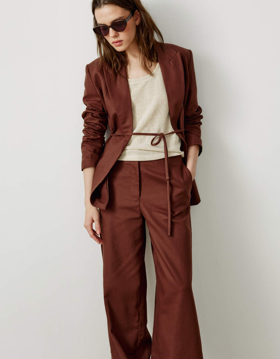 Прямые брюки из смесового хлопка и льна