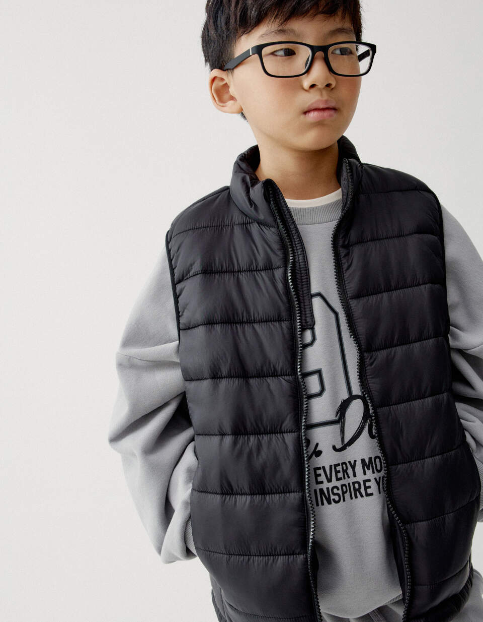 Базовый стеганый жилет для мальчиков
