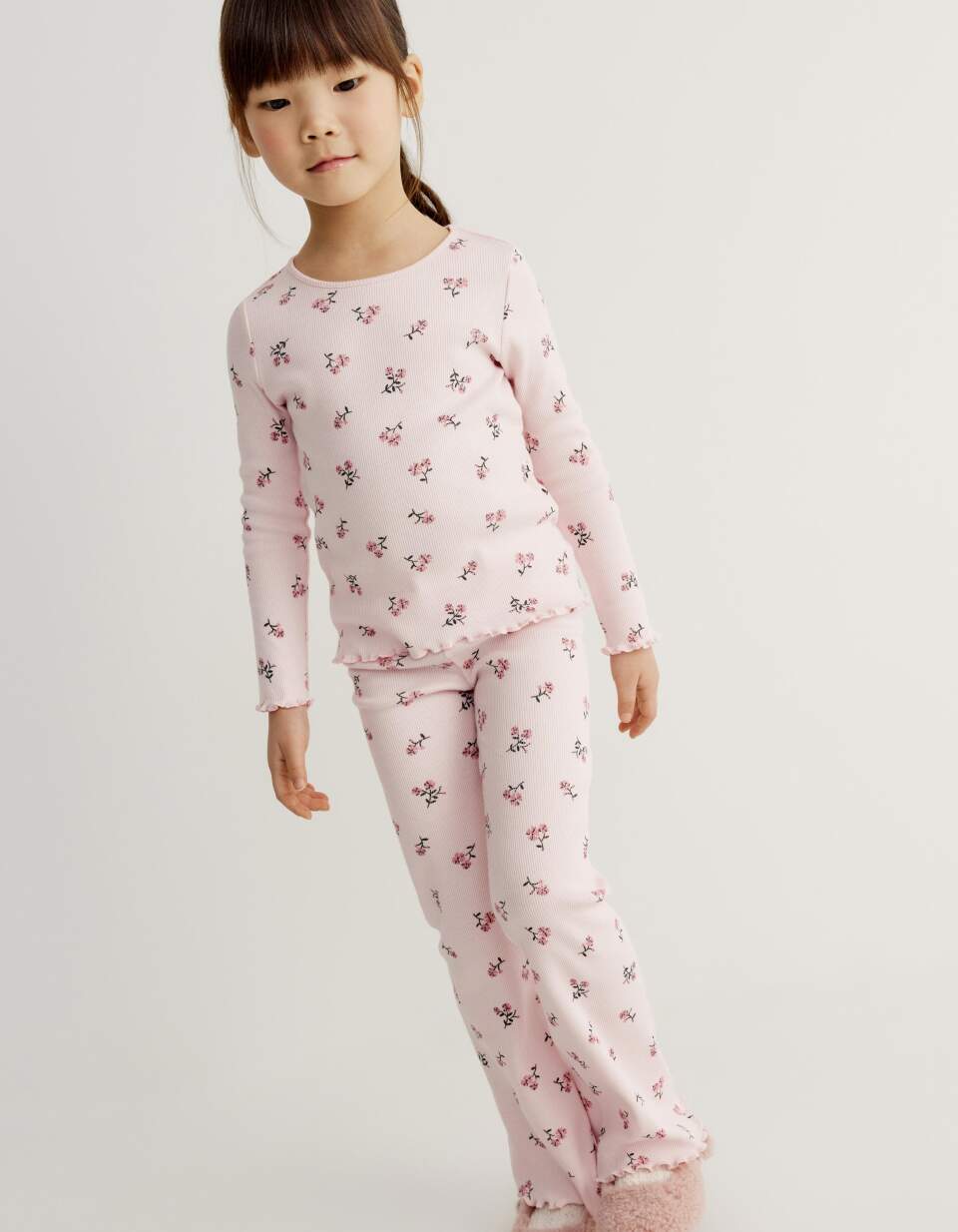 Трикотажные брюки клеш с принтом для девочек