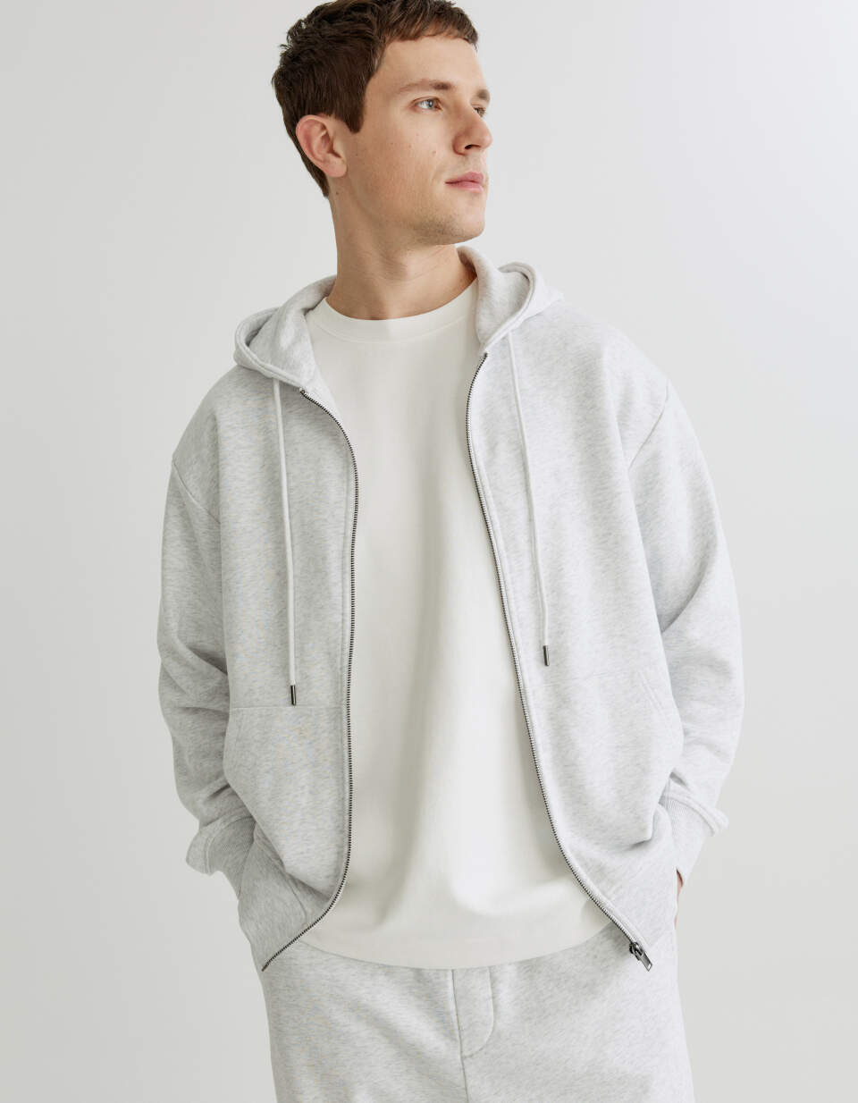 Худи из футера на молнии