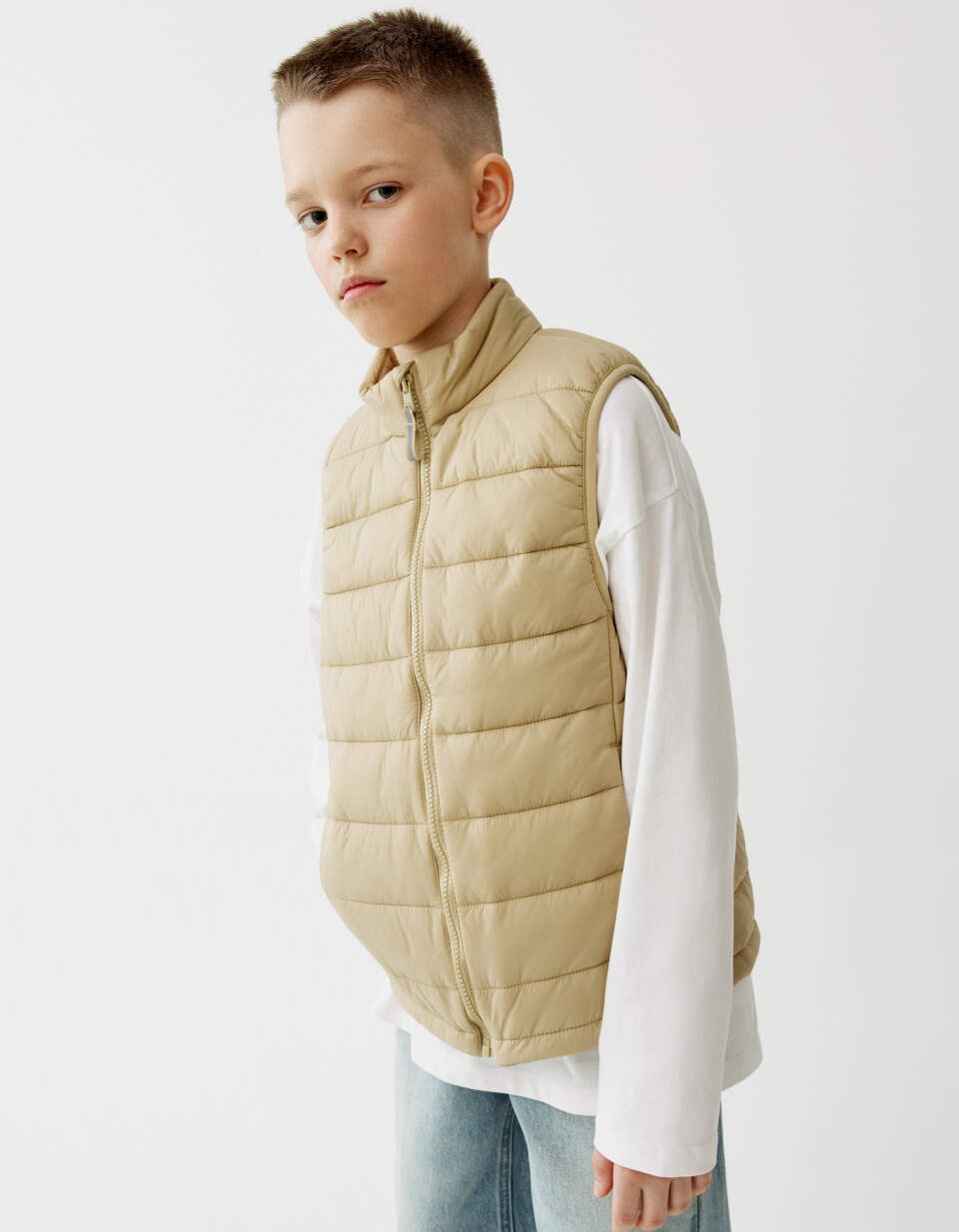 Базовый стеганый жилет для мальчиков