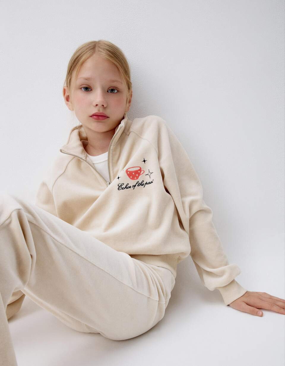 Свитшот с воротником на молнии для девочек