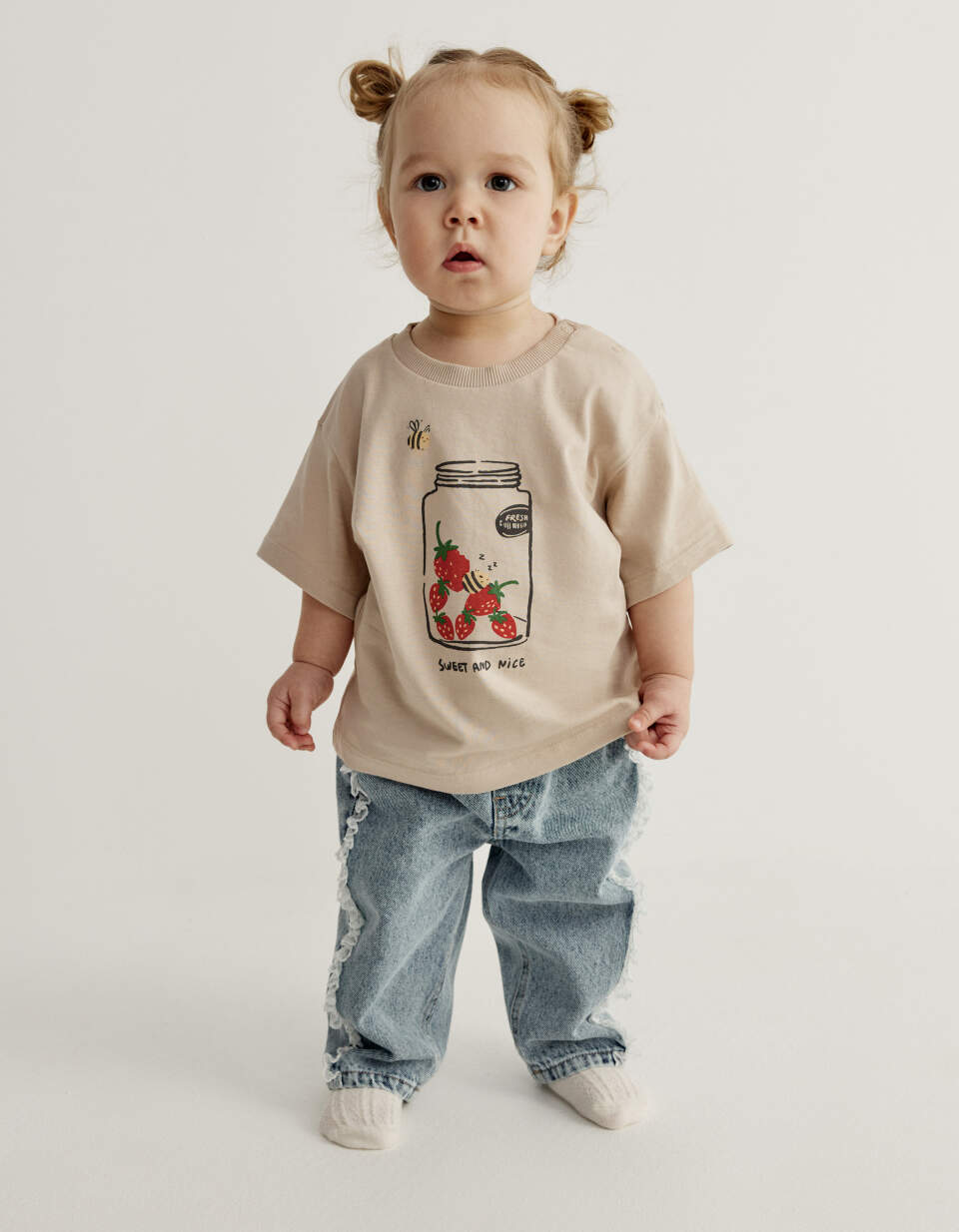 Джинсы с кружевными оборками для малышей