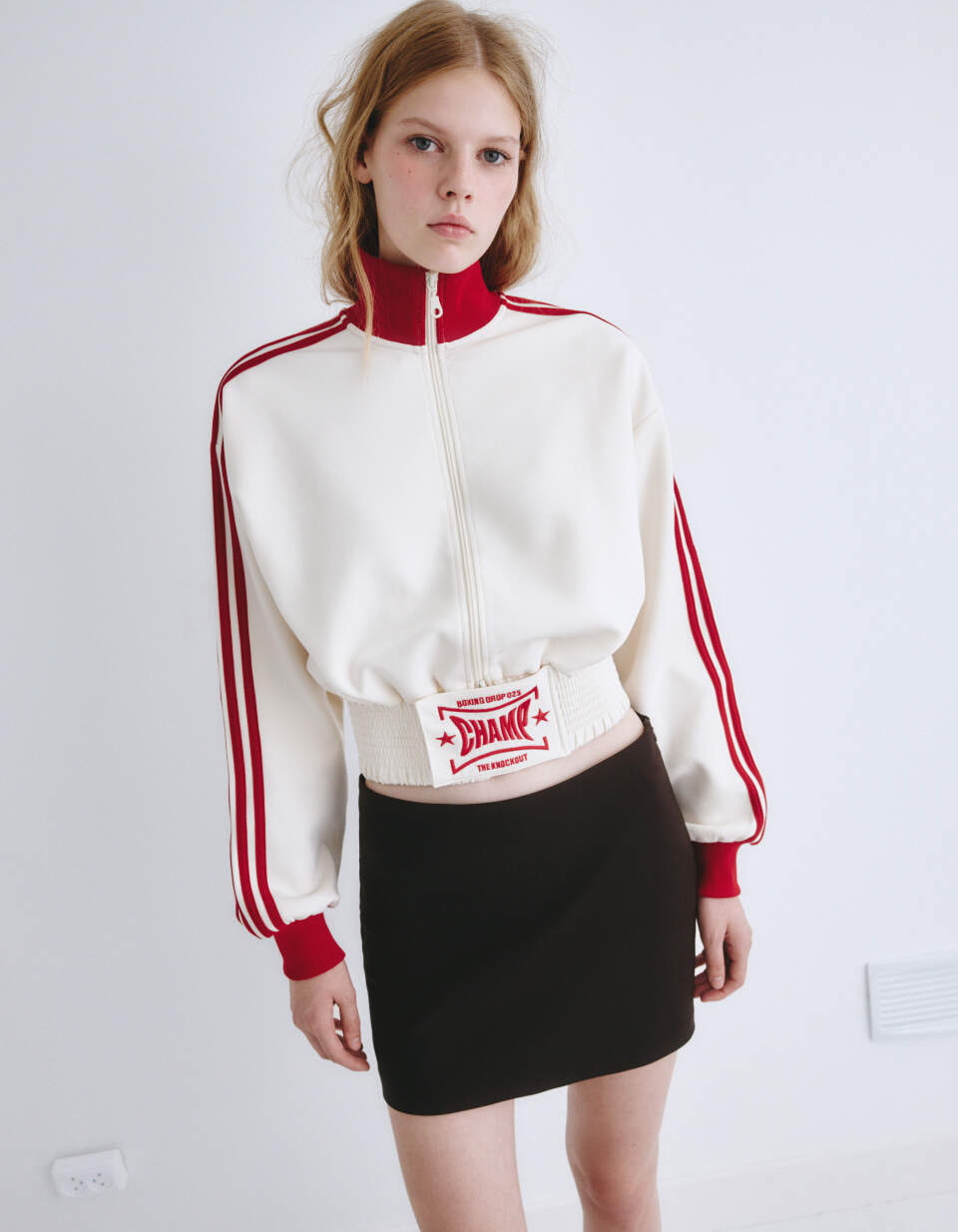 Толстовка с лампасами из линейки SELA Young