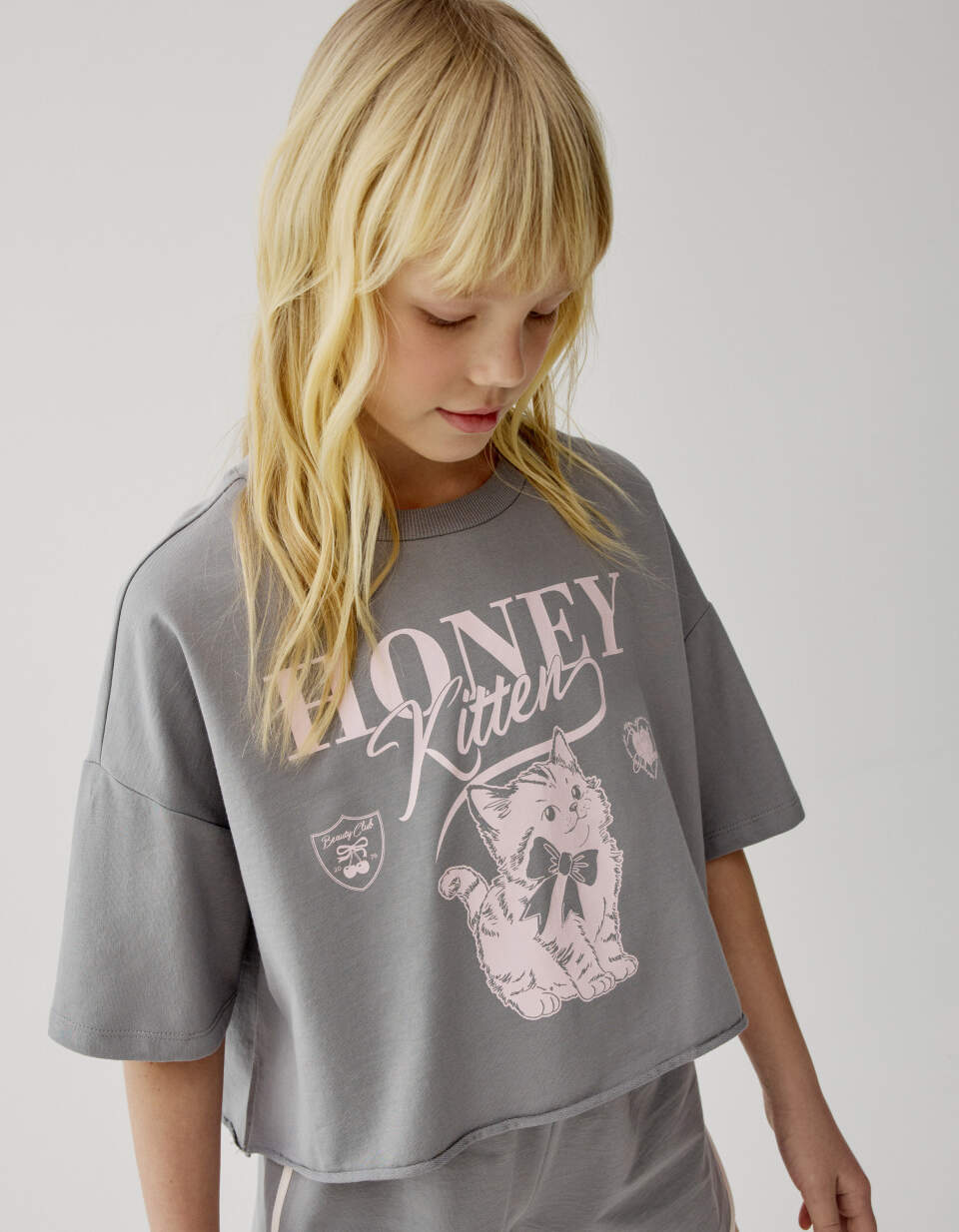 Укороченная футболка из футера для девочек