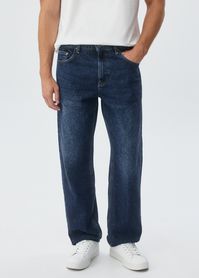Джинсы STRAIGHT FIT со средней посадкой