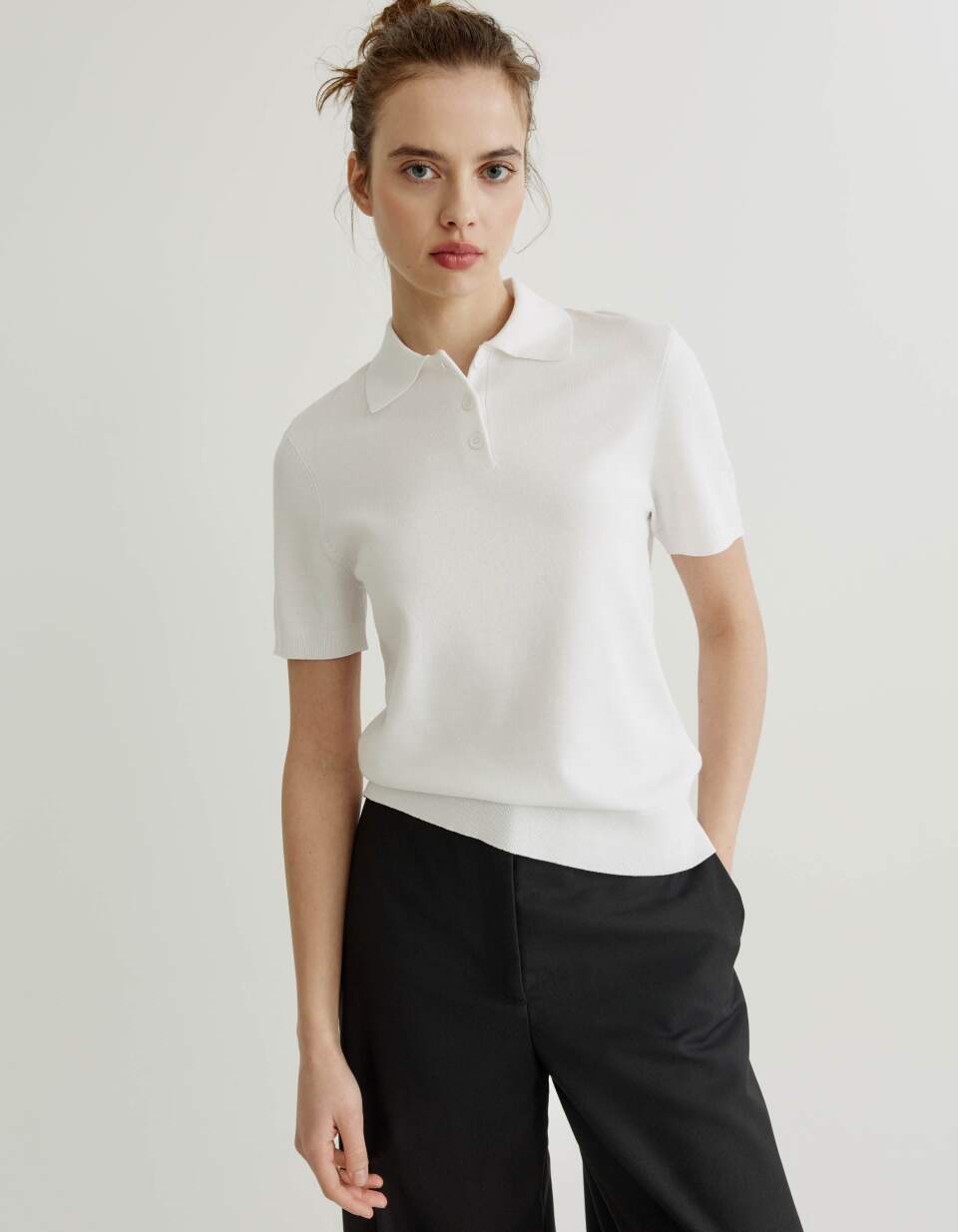 Базовый джемпер-поло с коротким рукавом