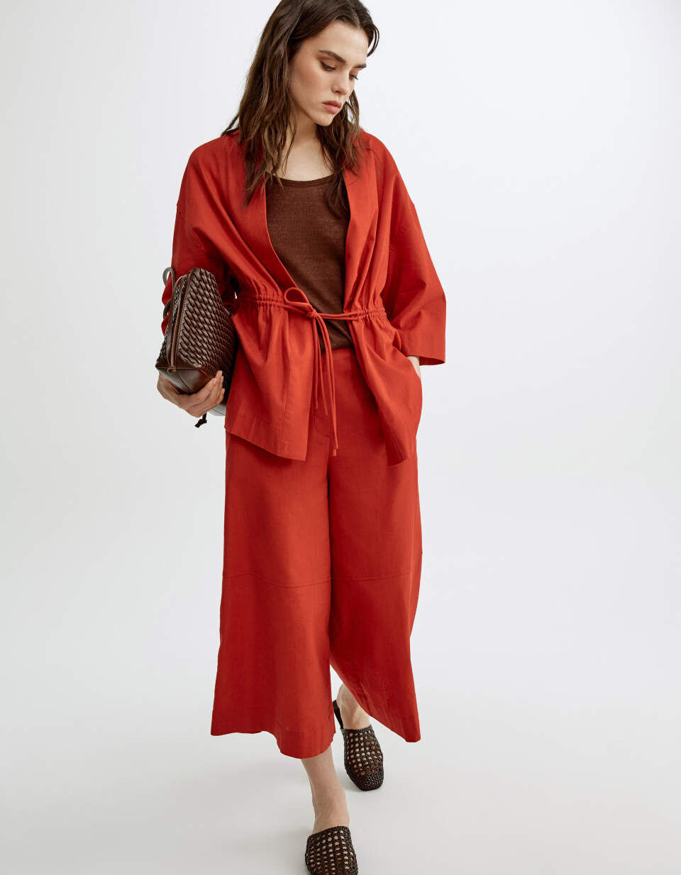 Брюки-кюлоты из смесового льна