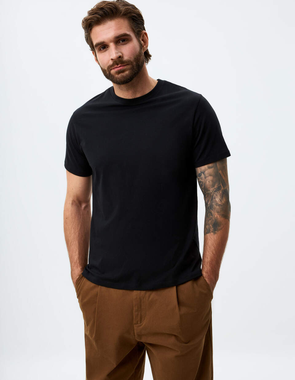 Футболка ADAM SLIM FIT базовая