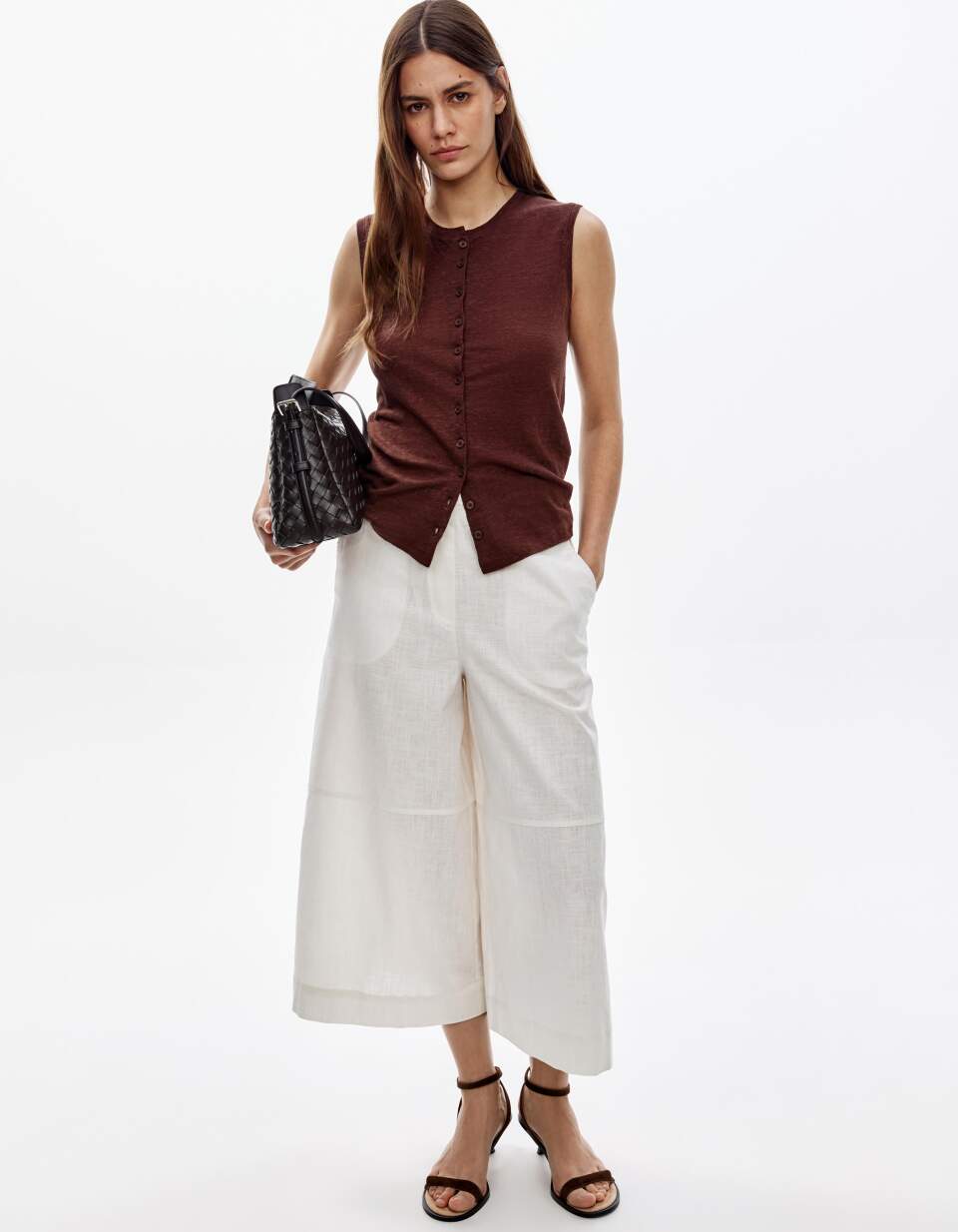 Брюки-кюлоты из смесового льна