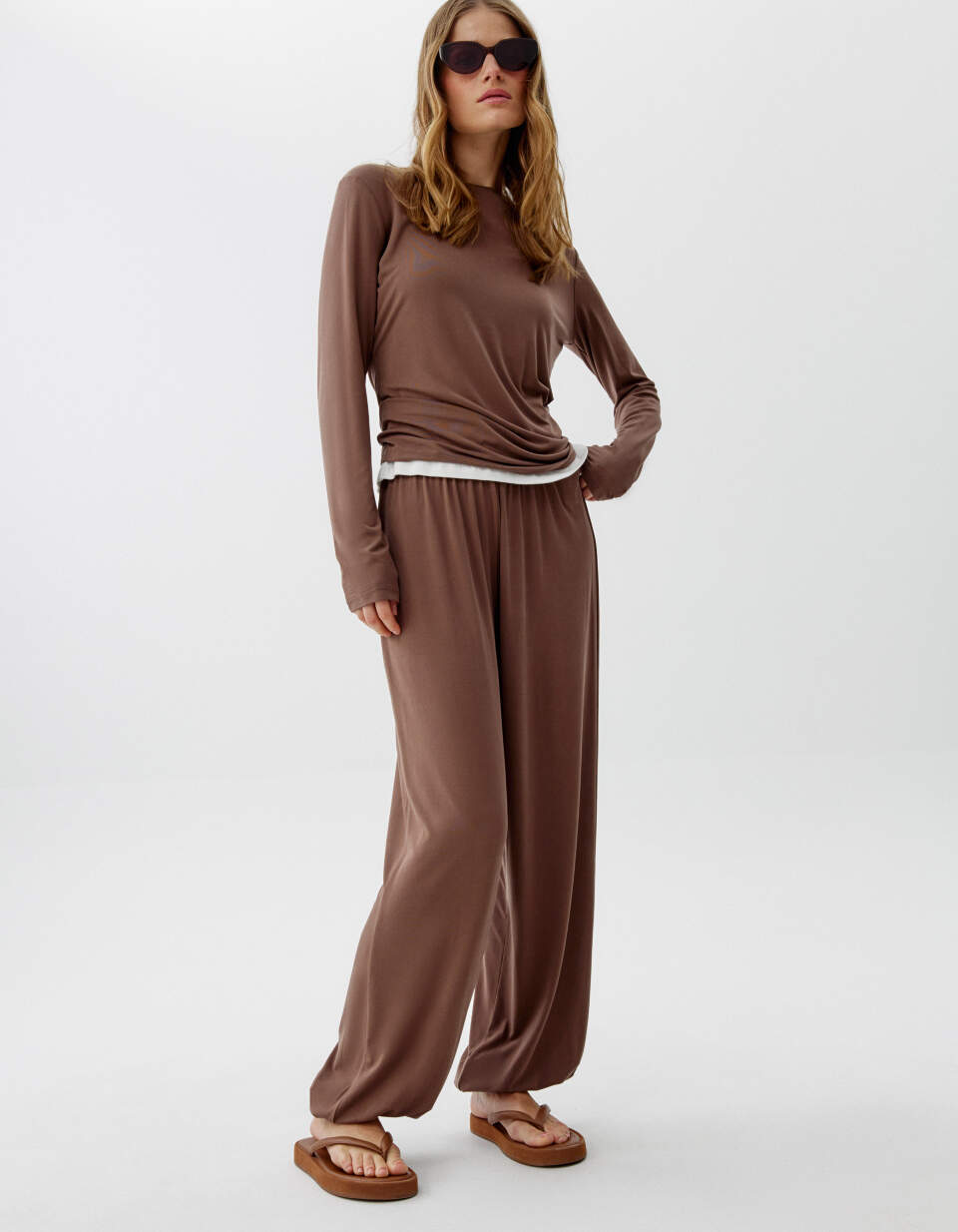 Трикотажные брюки-аладдины