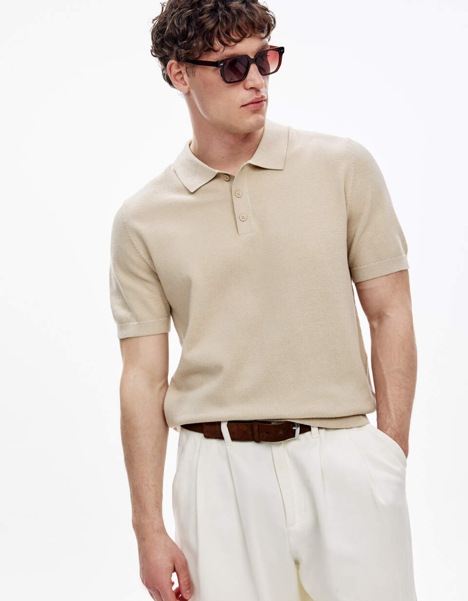 Вязаное поло с коротким рукавом