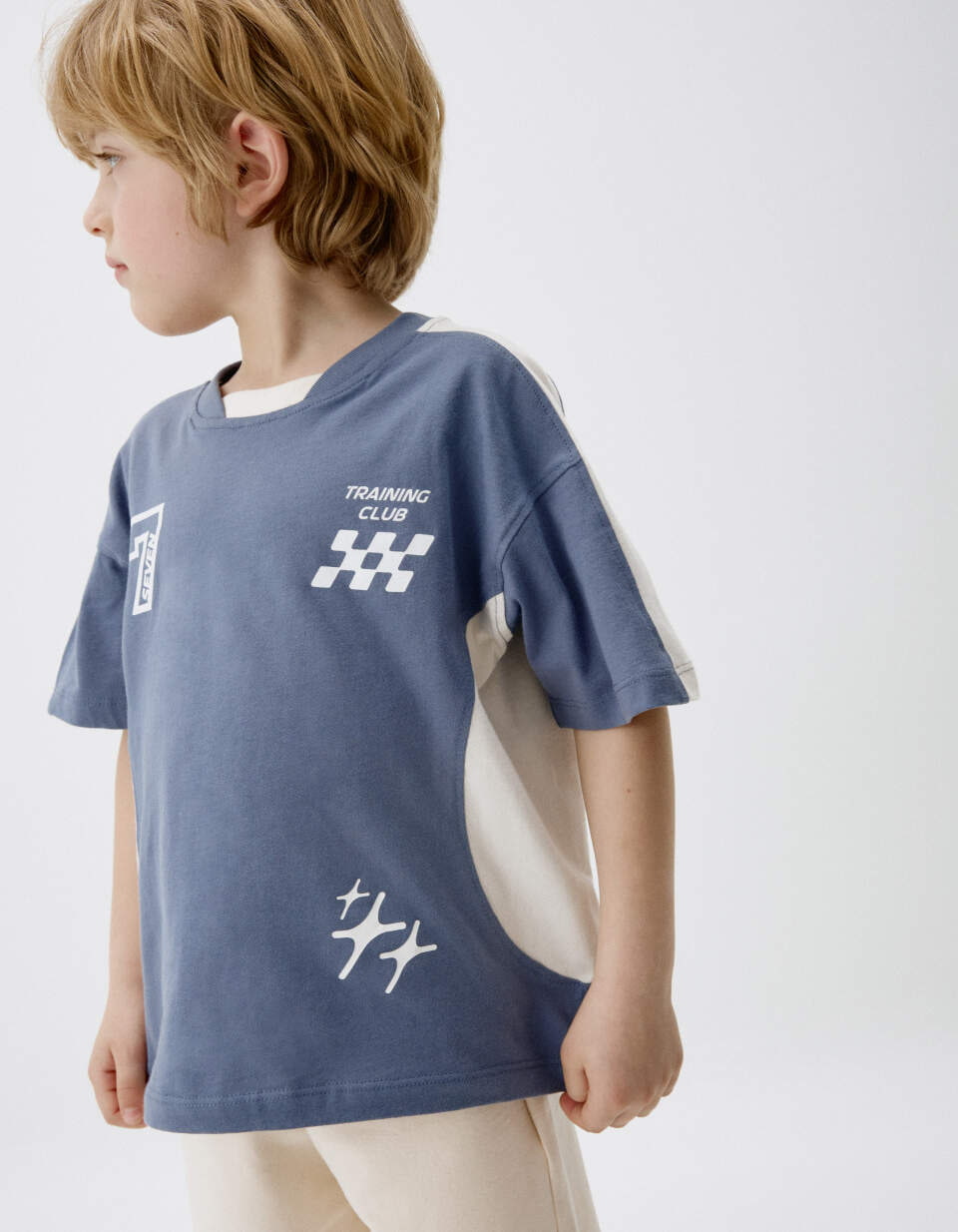 Футболка оверсайз в спортивном стиле для мальчиков