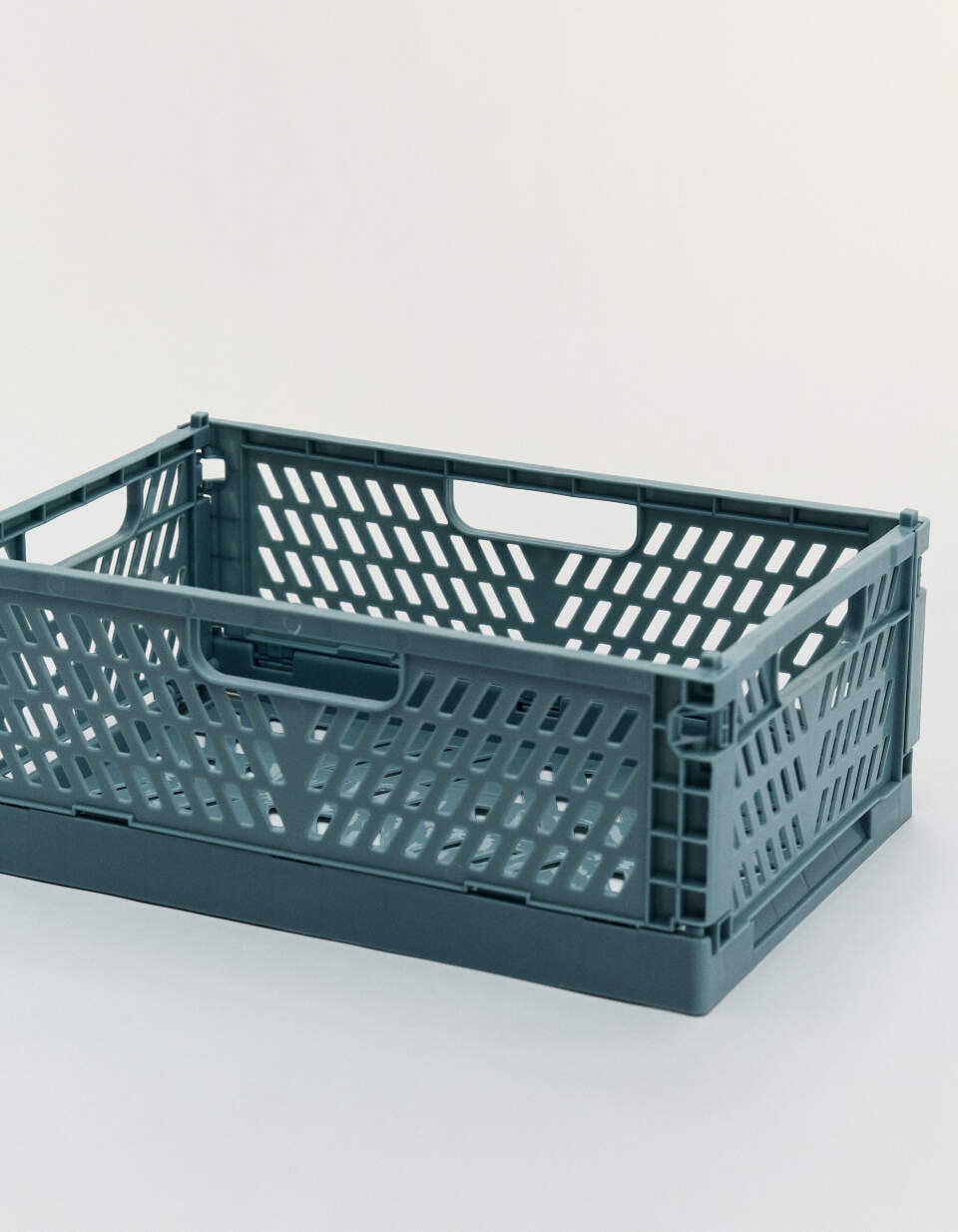 Средний пластиковый органайзер для хранения