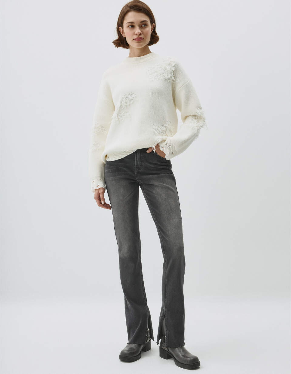 Джинсы 426 SLIM FIT с разрезами