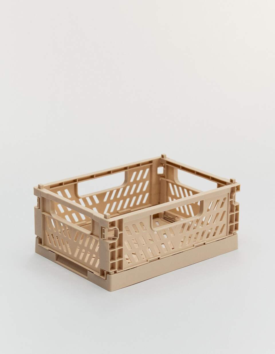 Маленький пластиковый органайзер для хранения