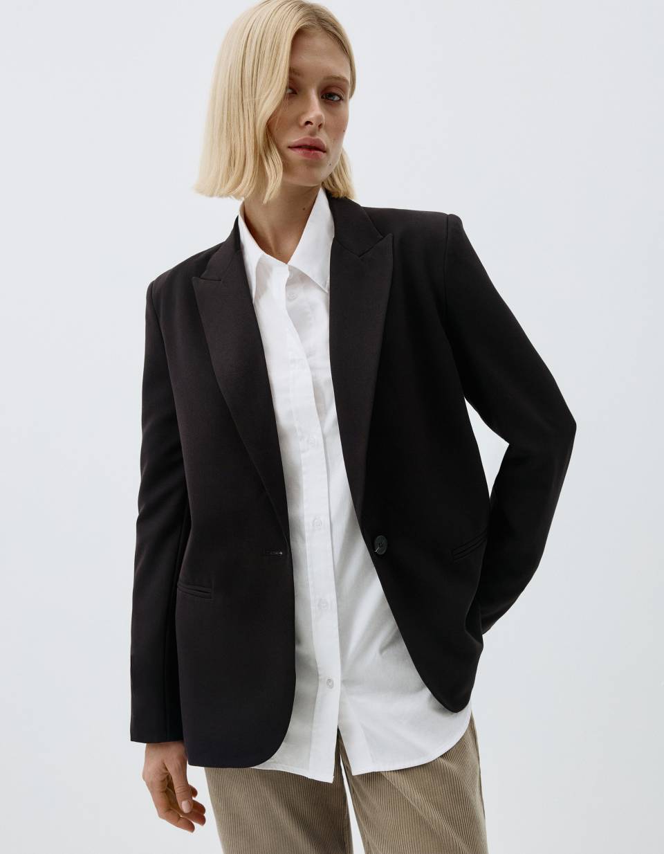 Однобортный классический жакет