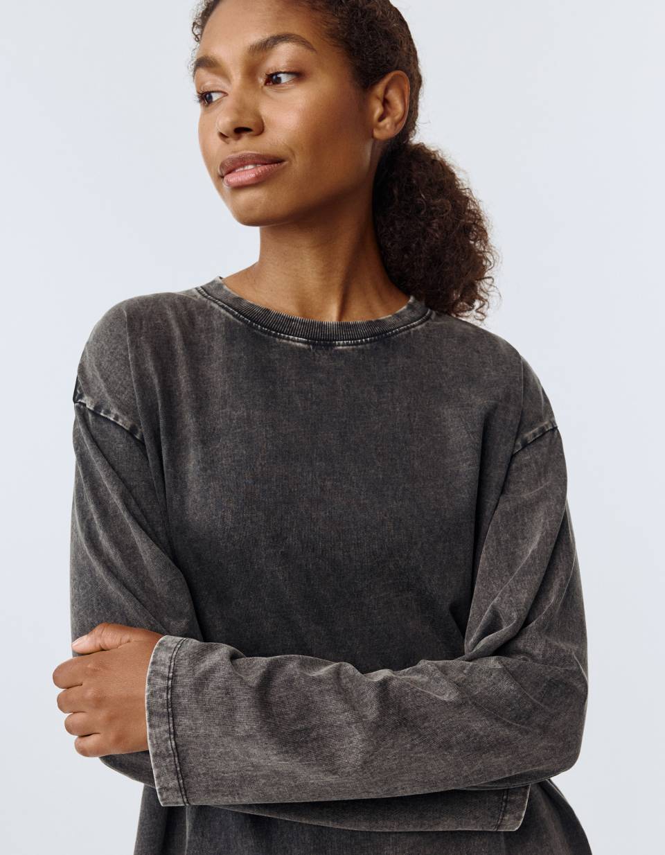Лонгслив ANNA OVERSIZE FIT с эффектом кислотной стирки
