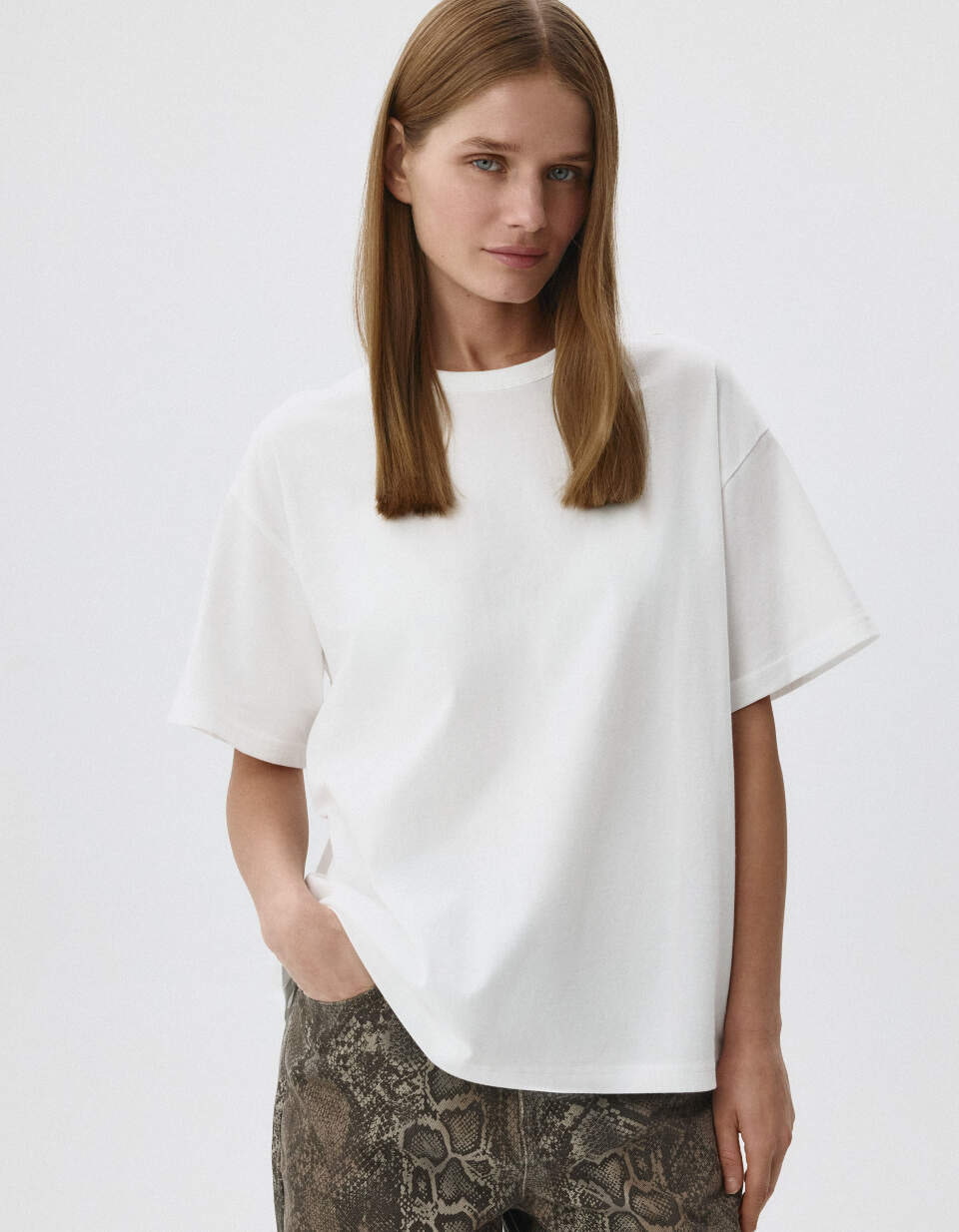 Футболка MIRA OVERSIZE FIT