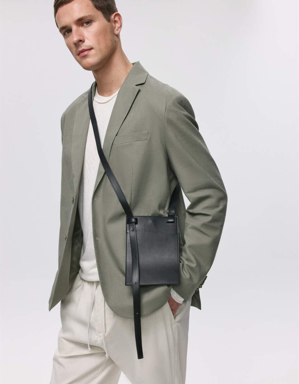 Сумка кросс-боди из экокожи