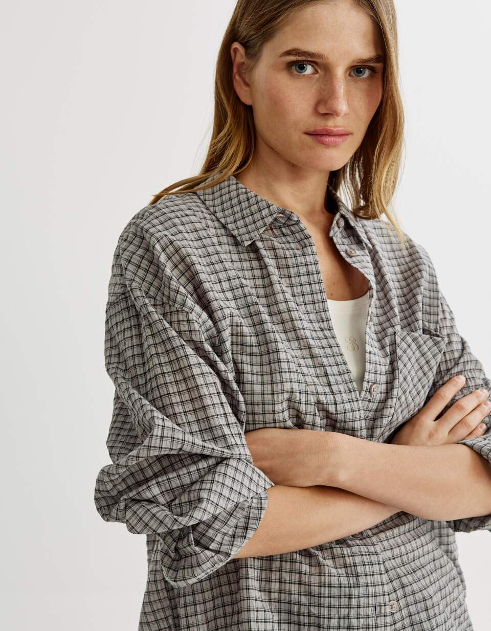 Рубашка оверсайз в клетку из жатой ткани