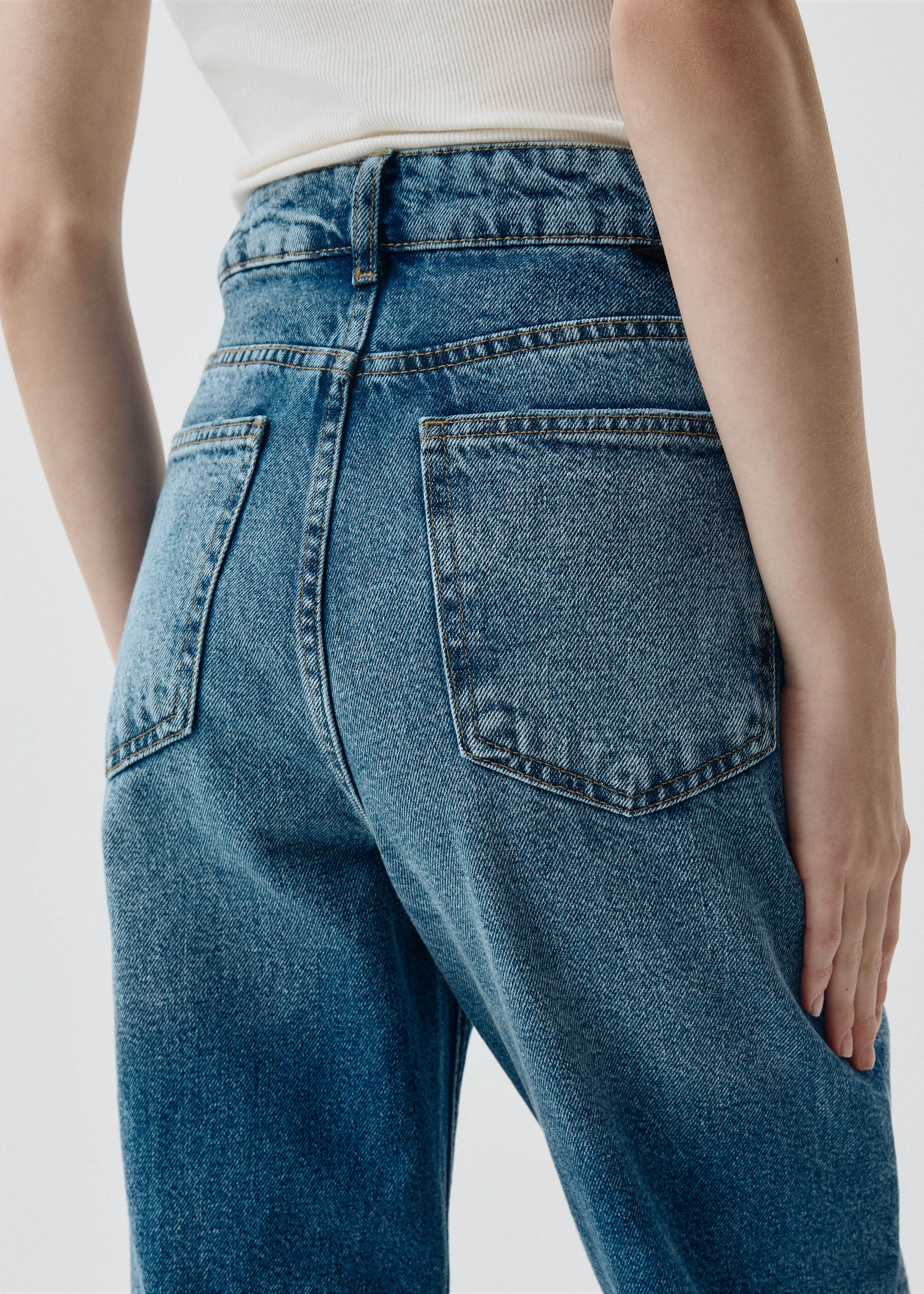 Киімдегі супер азғындық