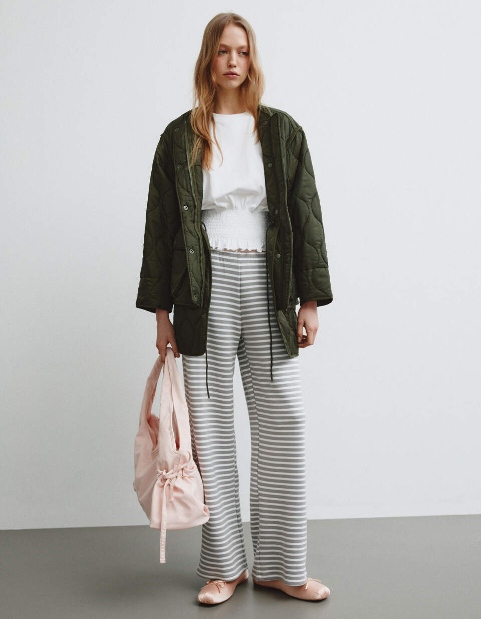 Трикотажные брюки из смесовой вискозы из линейки SELA Young