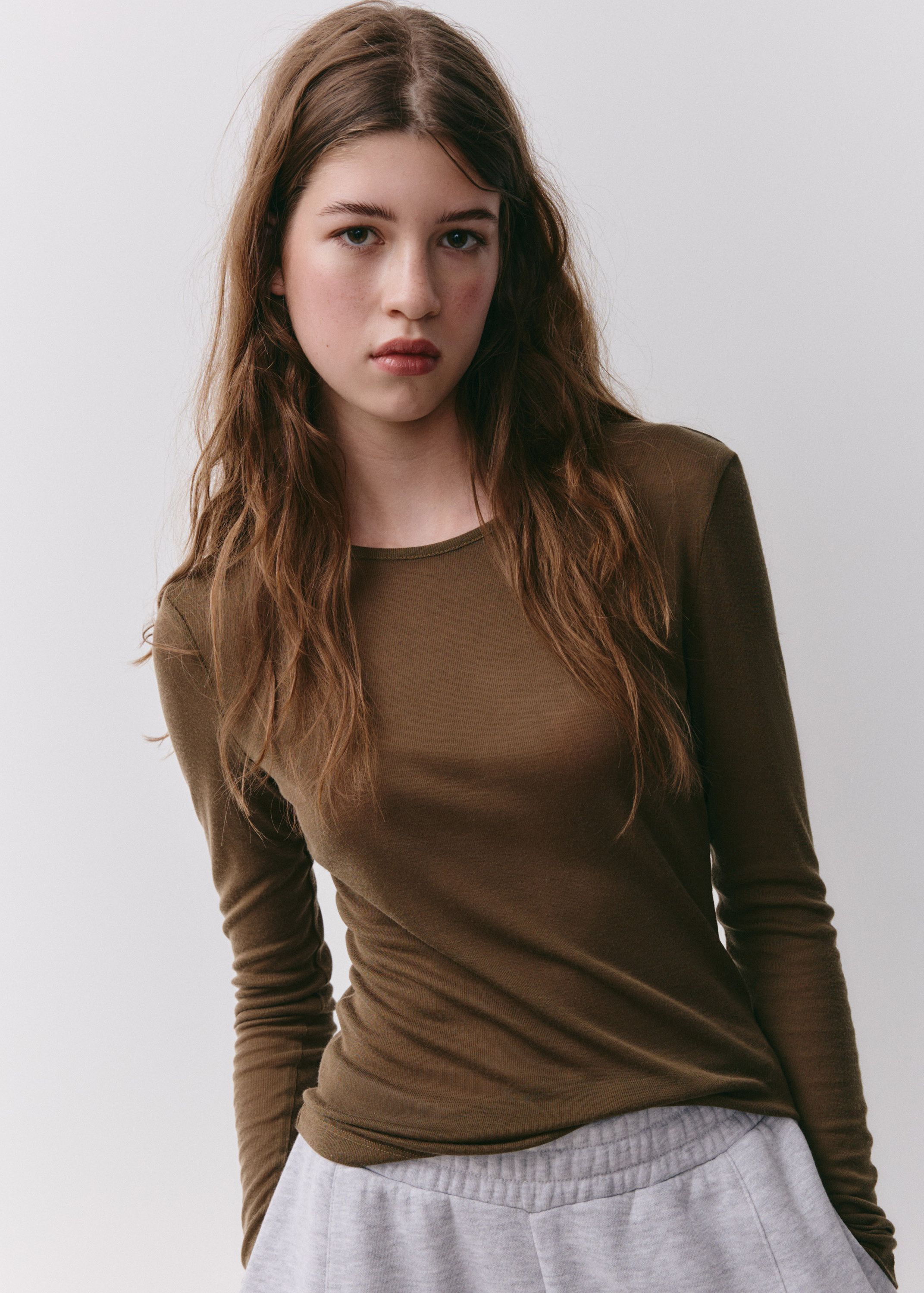 SELA Лонгслив из 100% тенсела из линейки SELA Young
