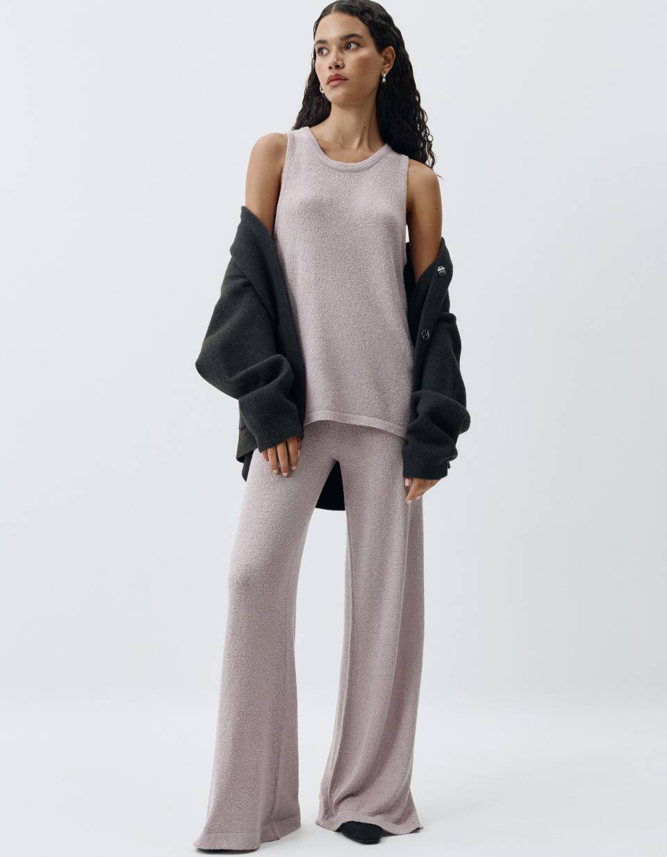 Вязаные широкие брюки для дома