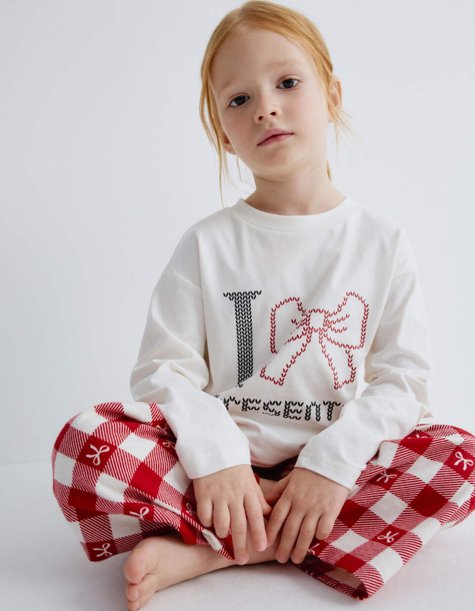 Новогодняя пижама с принтом для девочек