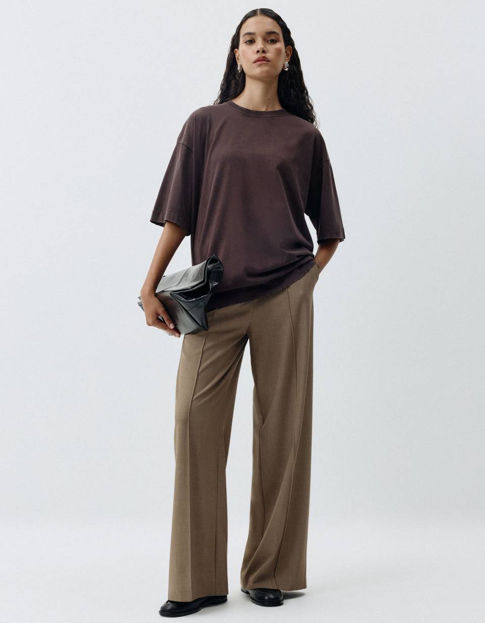 Костюмные брюки на резинке