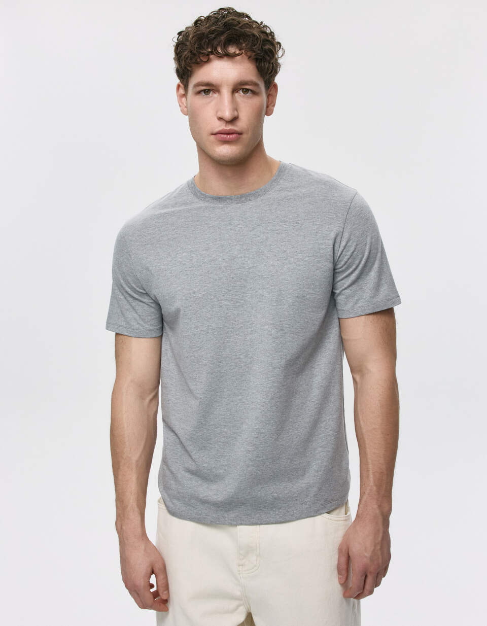 Футболка SLIM FIT базовая