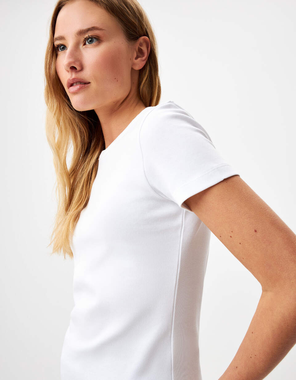 Футболка KIRA SLIM FIT