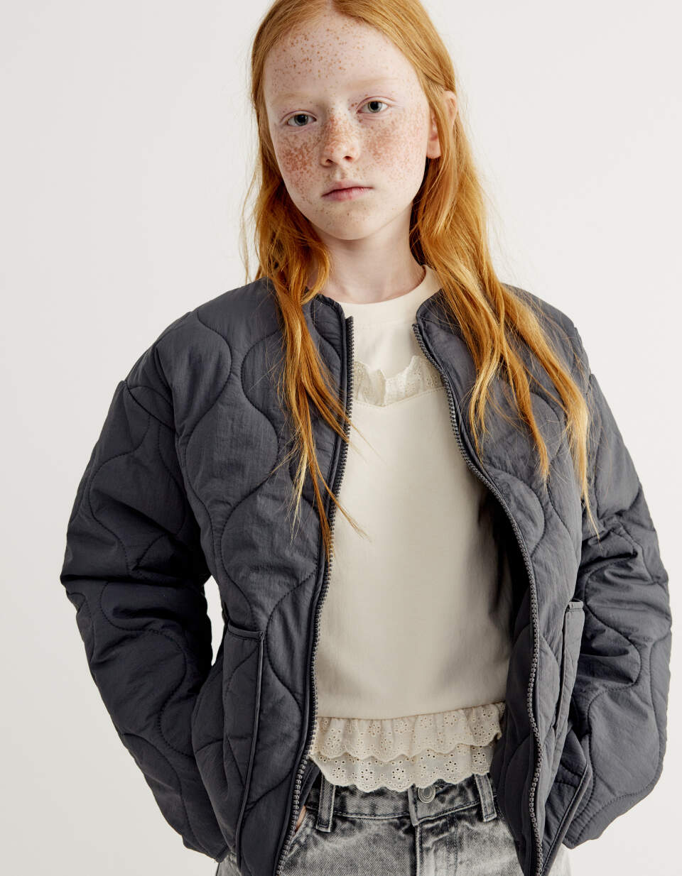 Легкая стеганая куртка из нейлона для девочек